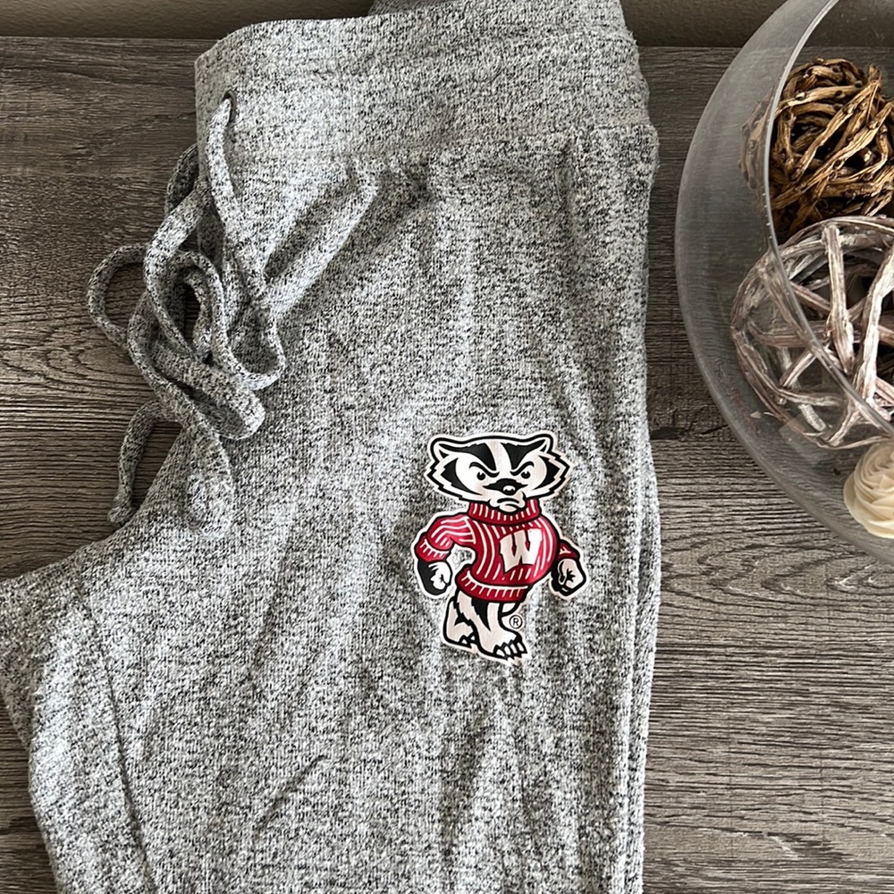 Gray badger jaw string  jogger S